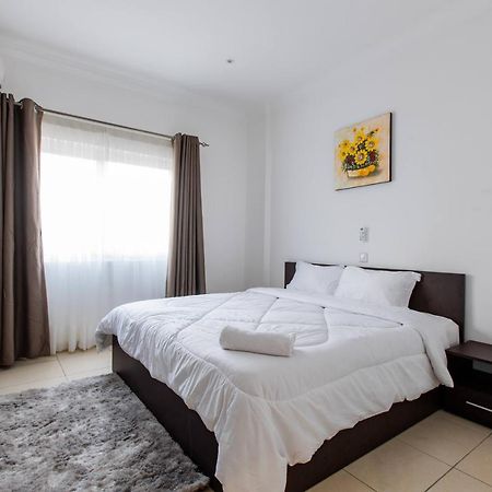Accra Fine Suites - Holi Flats Airport Residential Exteriör bild