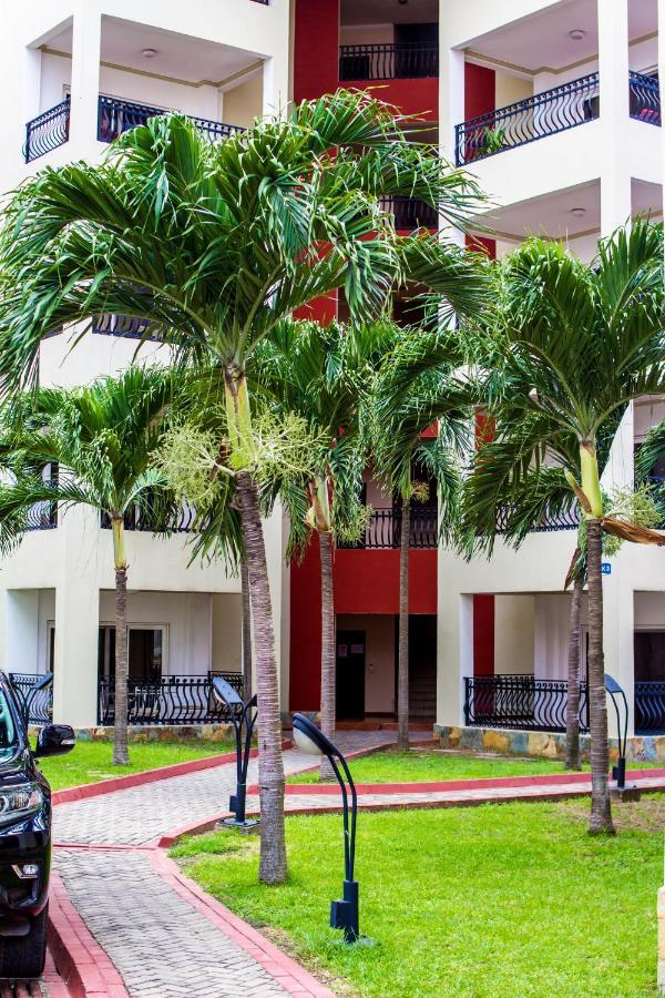 Accra Fine Suites - Holi Flats Airport Residential Exteriör bild