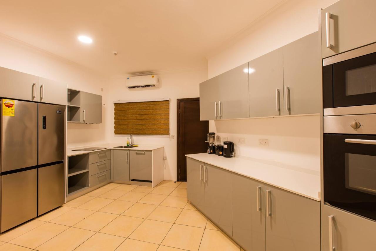 Accra Fine Suites - Holi Flats Airport Residential Exteriör bild
